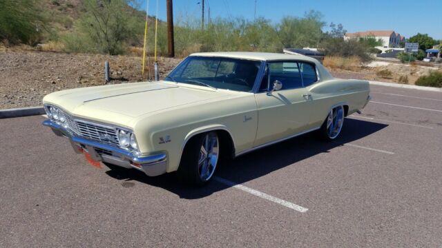 1966 Chevrolet Caprice - photo 2