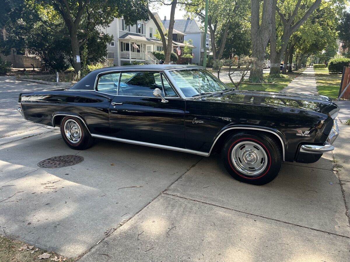 1966 Chevrolet Caprice - photo 2