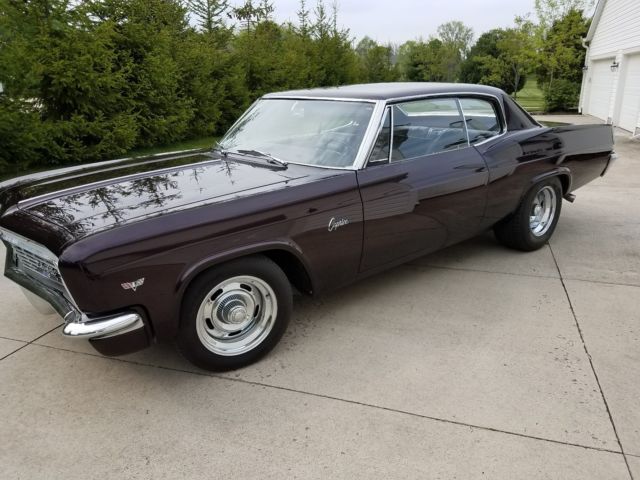 1966 Chevrolet Caprice LS1 - 2 door Resto - photo 2