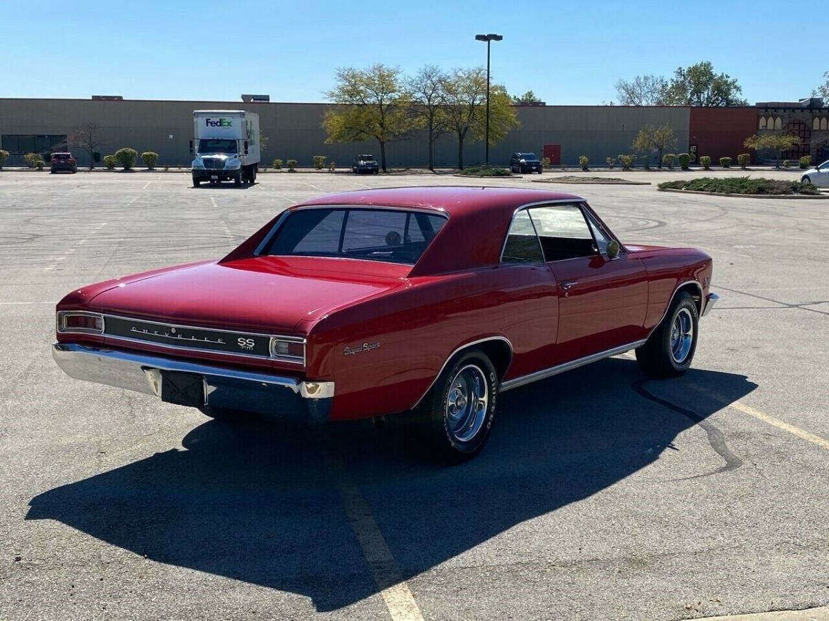 1966 Chevrolet Chevelle 427 BIG BLOCK ENGINE 4SPD 12BOLT - photo 5