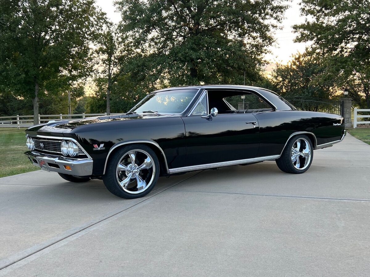 1966 Chevrolet Chevelle Malibu SS Coupe Black RWD Manual Resto Mod 1966 Chevrolet Chevelle Resto Mod