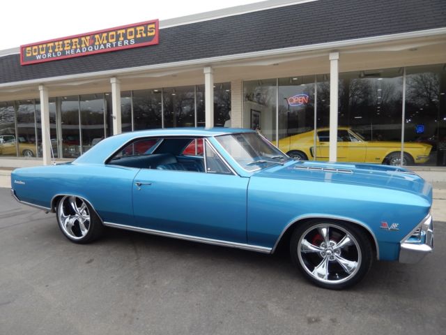 1966 Chevrolet Chevelle Marina blue 396 auto disc brakes Recent Restoration 1966 Chevrolet Chevelle Buckets with Console