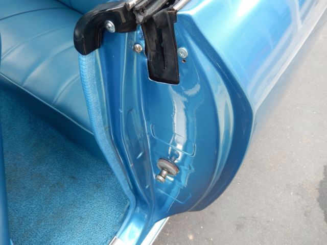 1966 Chevrolet Chevelle Buckets with Console - photo 11