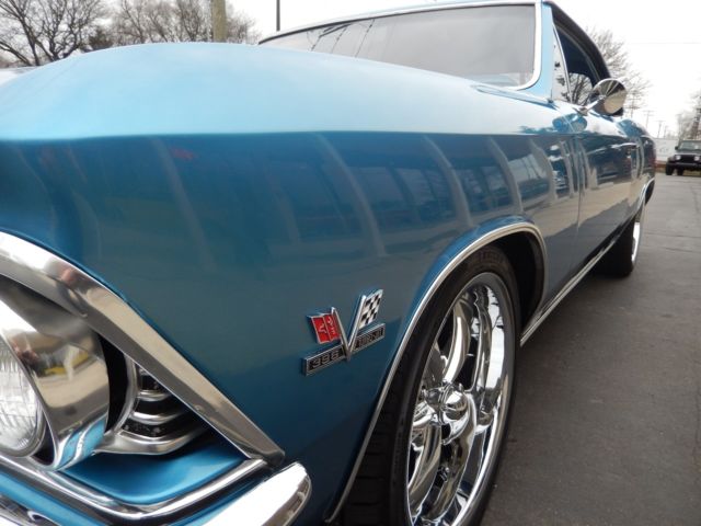 1966 Chevrolet Chevelle Buckets with Console - photo 5