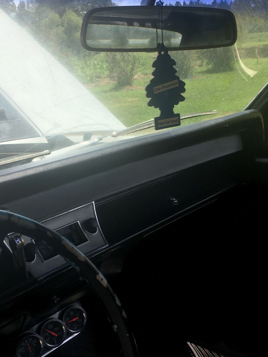 1966 Chevrolet Chevelle chrome - photo 2