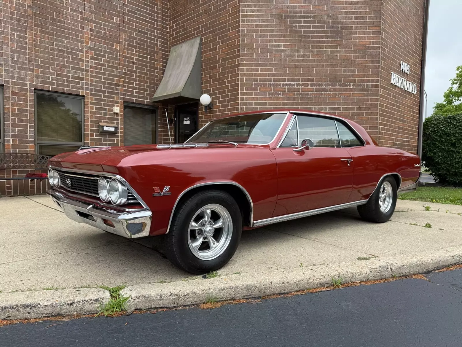 1966 Chevrolet Chevelle SS 396 - 4spd - Dana 60 - photo 2