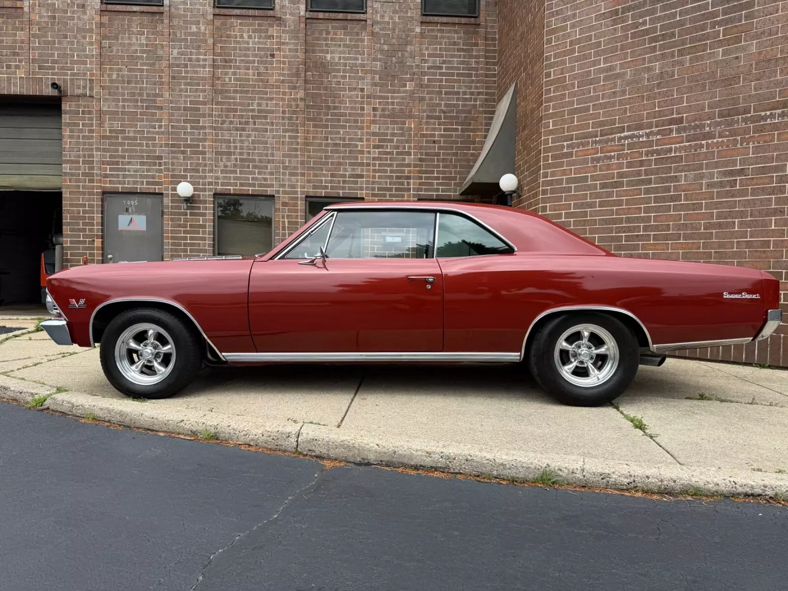 1966 Chevrolet Chevelle SS 396 - 4spd - Dana 60 - photo 4