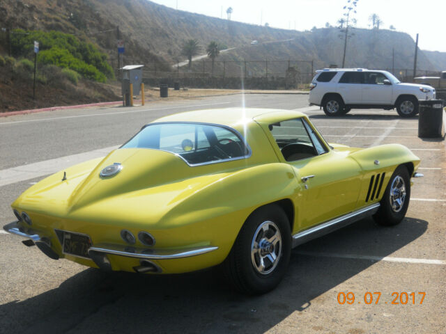 1966 Chevrolet Corvette - photo 3