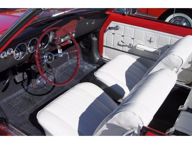 1965 Chevrolet Corvair - photo 2