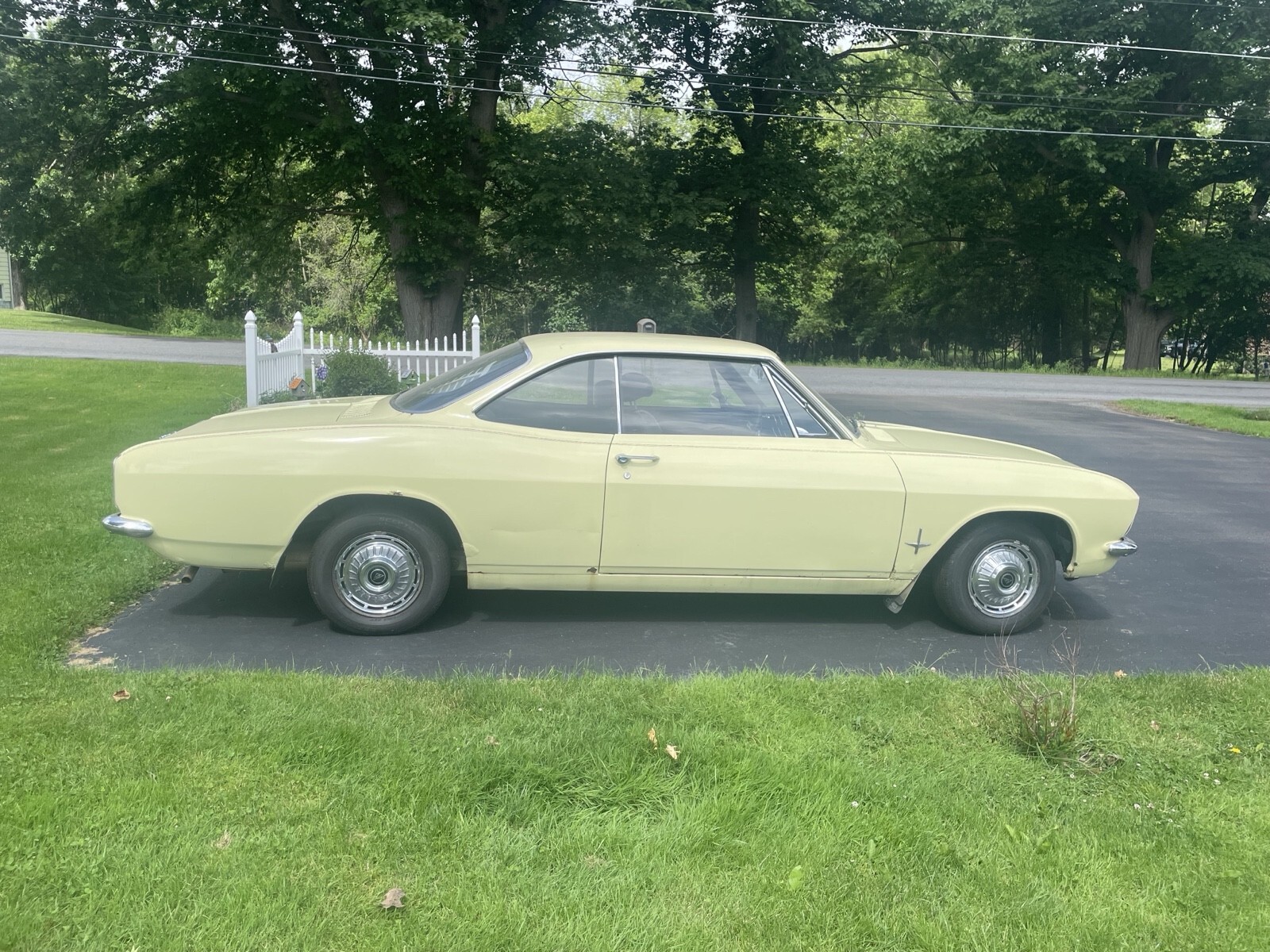 1966 Chevrolet Corvair - photo 2