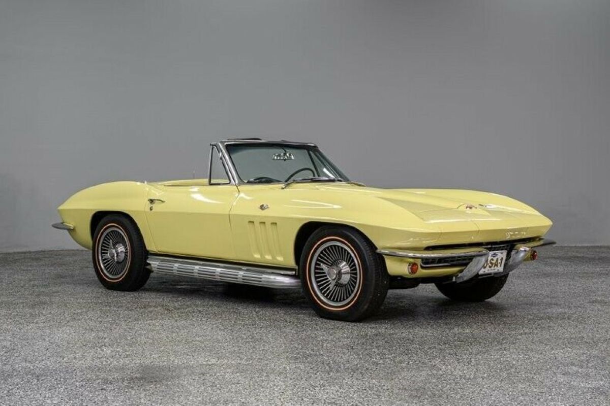 1966 Chevrolet Corvette - photo 12