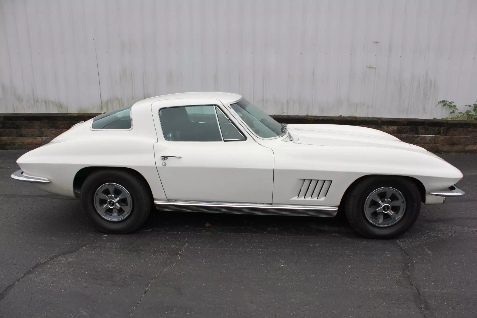 1966 Chevrolet Corvette - photo 13