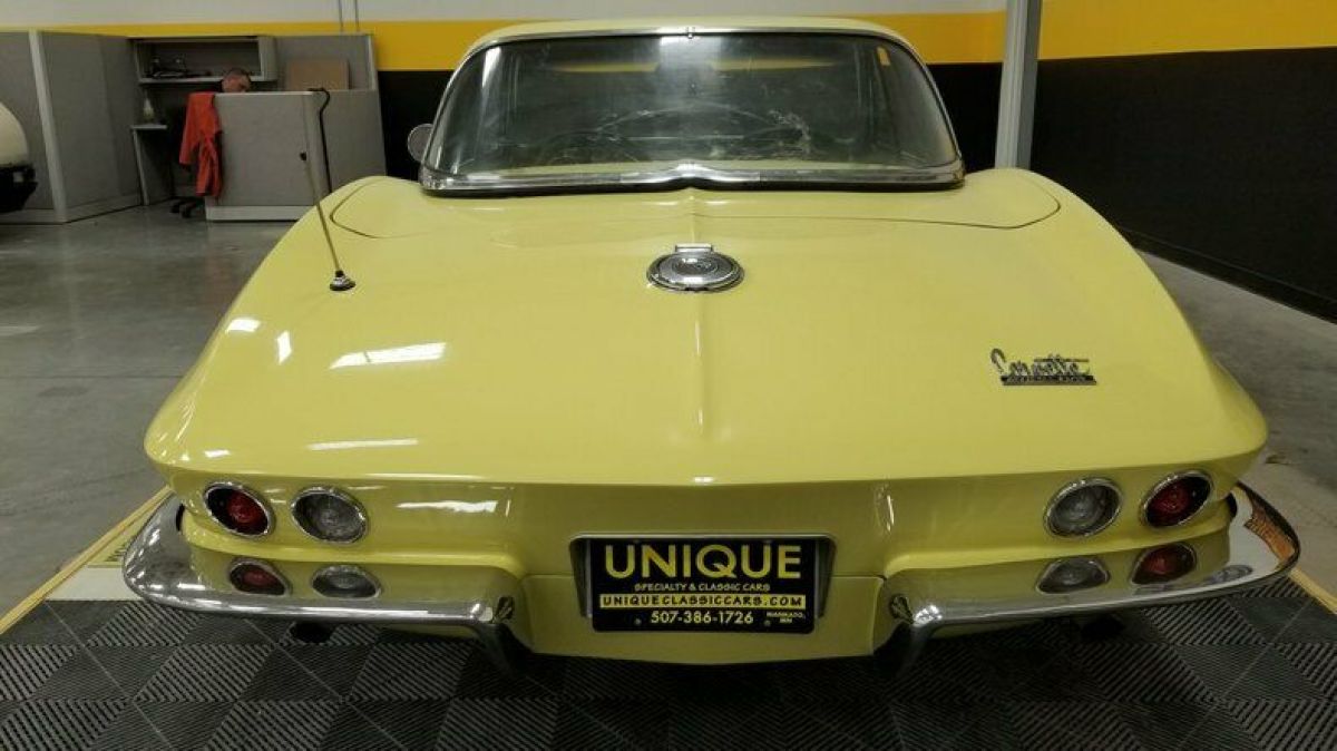 1966 Chevrolet Corvette Convertible - photo 12