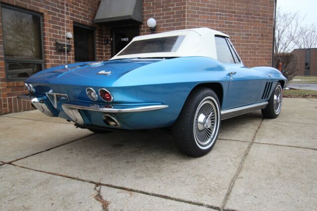 1966 Chevrolet Corvette - 350HP - Both Tops - photo 8