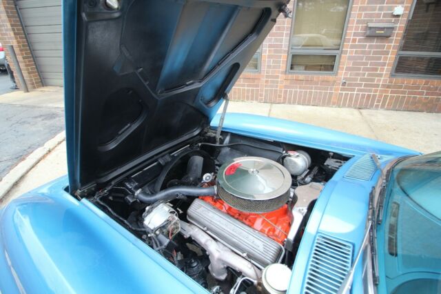 1966 Chevrolet Corvette - 350HP - Both Tops - photo 9