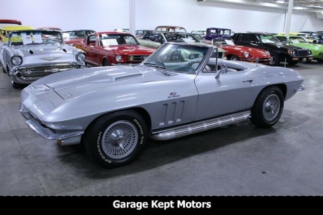 1966 Chevrolet Corvette 427 Convertible - photo 6