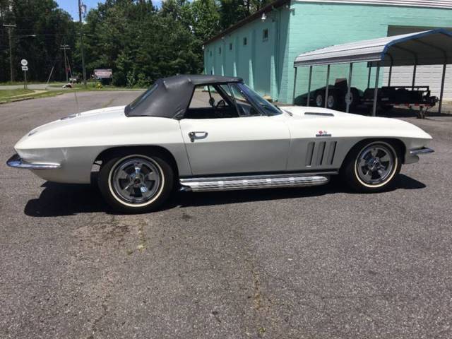 1966 Chevrolet Corvette 427/450HP 4 SPEED SIDE PIPES - photo 11