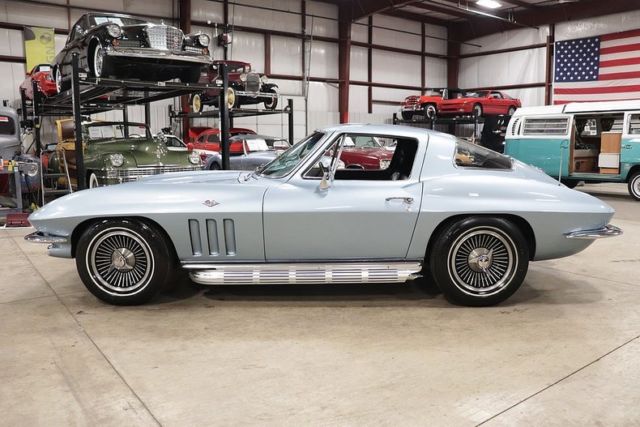1966 Chevrolet Corvette -- - photo 2