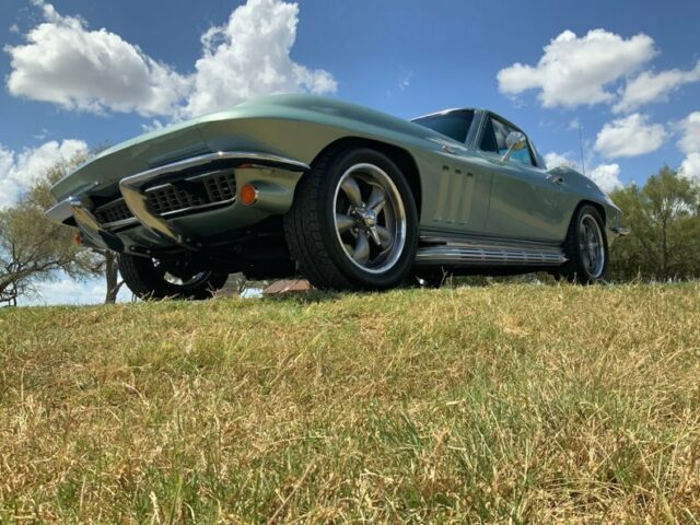 1966 Chevrolet Corvette 66 coupe 383 5spd AC Coys - photo 11