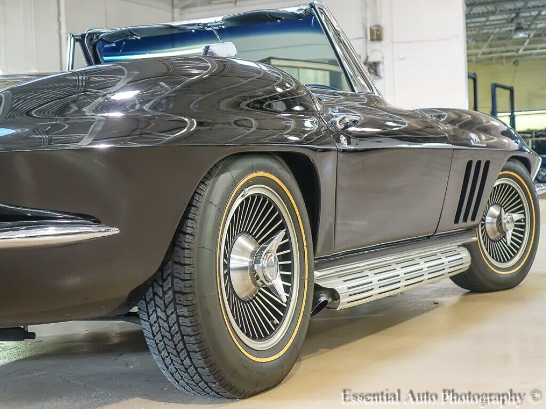 1966 Chevrolet Corvette - photo 11
