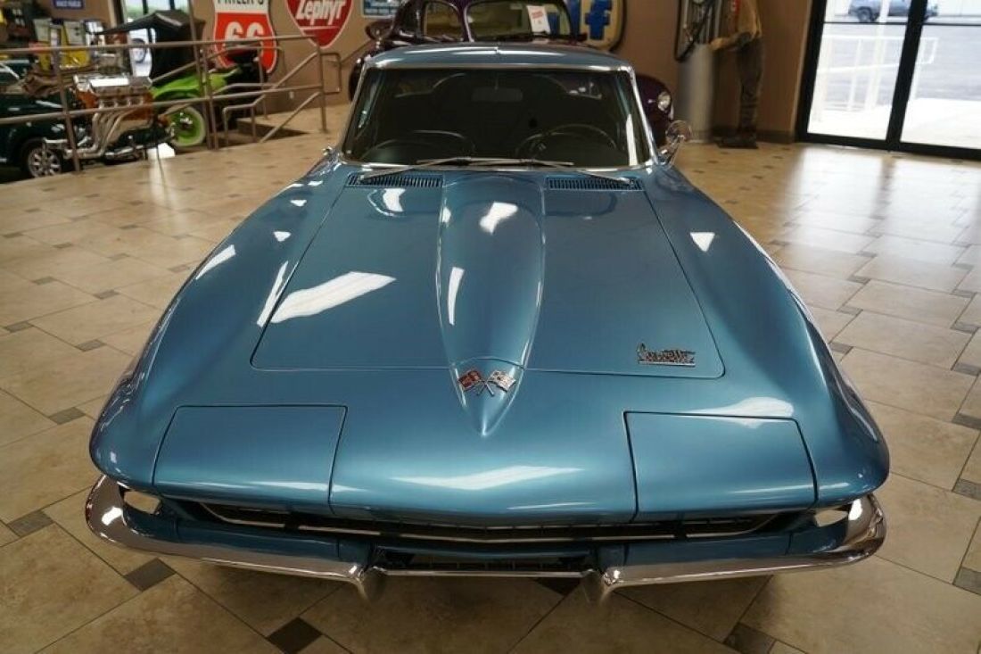 1966 Chevrolet Corvette - photo 2
