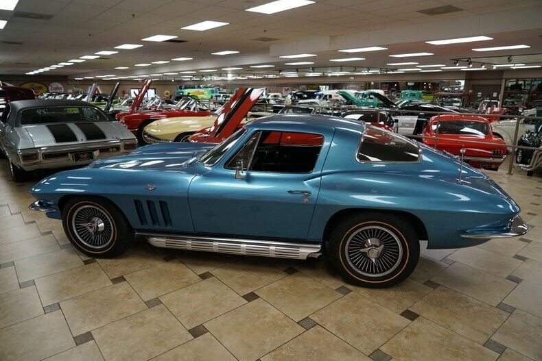 1966 Chevrolet Corvette - photo 3