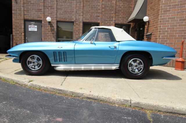 1966 Chevrolet Corvette - Auto - PS - Both Tops - photo 2