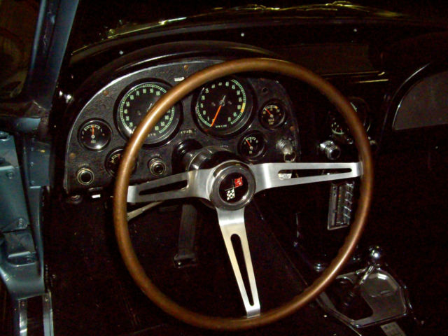 1966 Chevrolet Corvette Base Coupe 2-Door - photo 12