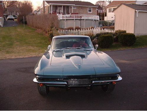 1966 Chevrolet Corvette Base Coupe 2-Door - photo 3