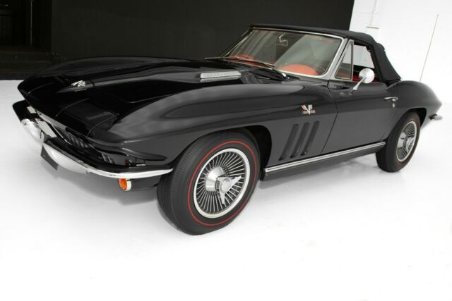1966 Chevrolet Corvette Black/Red, 427/390, 4-Speed - photo 11
