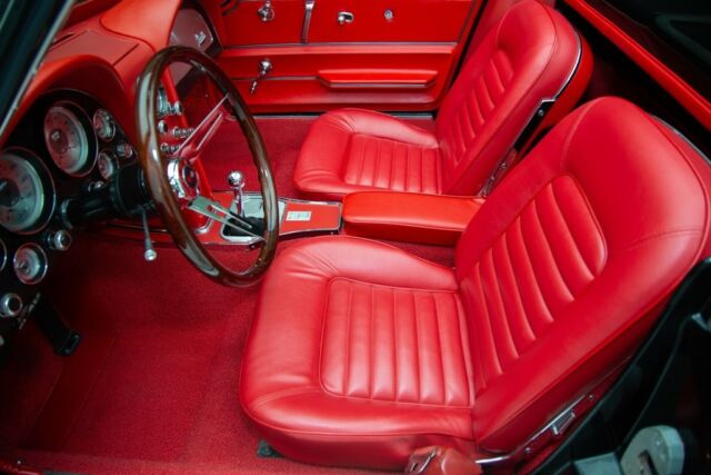 1966 Chevrolet Corvette Black/Red, 427/390, 4-Speed - photo 12