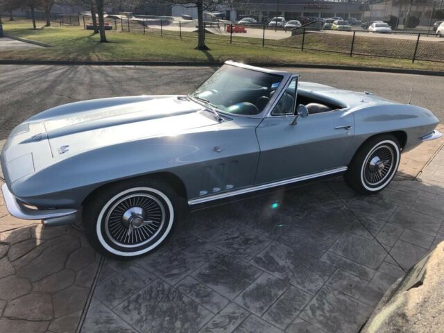1966 CHEVROLET CORVETTE CONV. 327/300H.P V8 4/SPEED MATCH# 1966 Chevrolet Corvette --