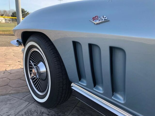 1966 Chevrolet Corvette -- - photo 2
