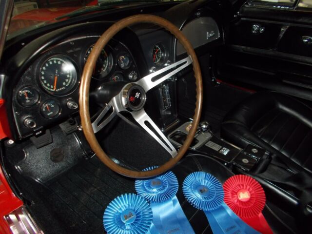 1966 Chevrolet Corvette convertible - photo 10
