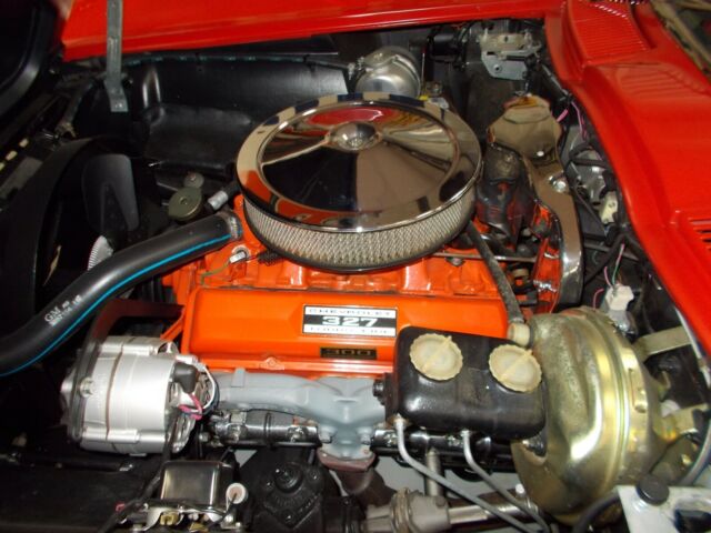 1966 Chevrolet Corvette convertible - photo 8