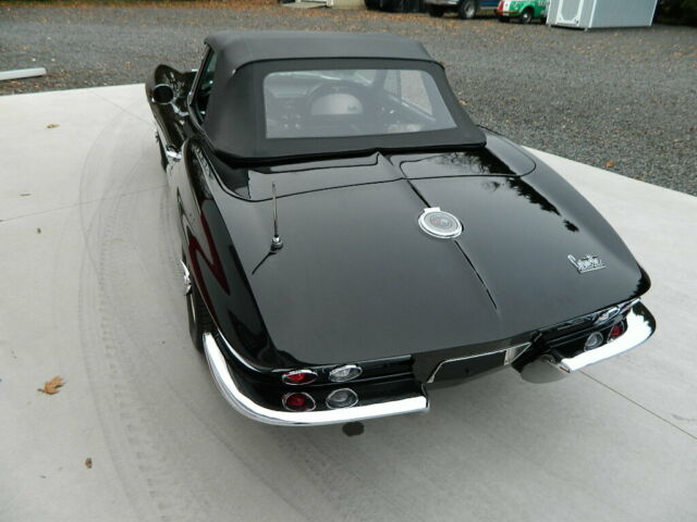1966 Chevrolet Corvette Convertible - photo 13