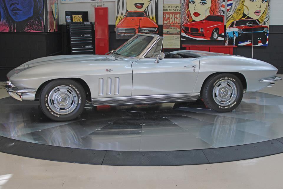 1966 Chevrolet Corvette - photo 9