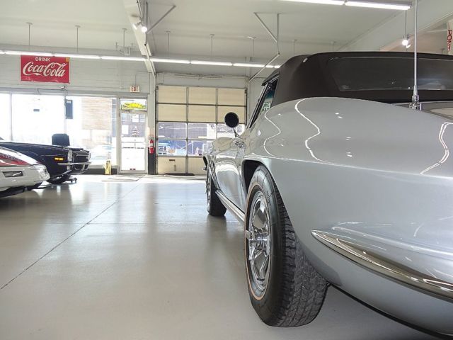 1966 Chevrolet Corvette - photo 11