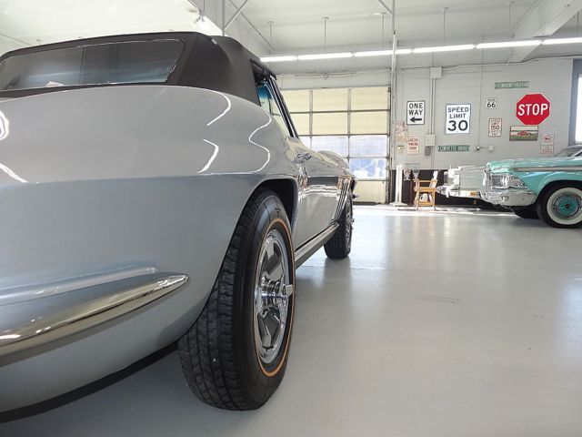 1966 Chevrolet Corvette - photo 12