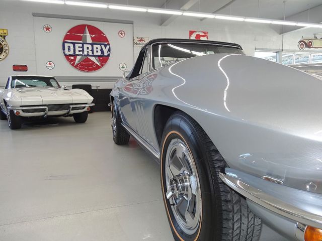 1966 Chevrolet Corvette - photo 9