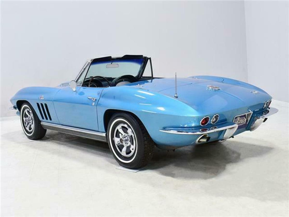 1966 Chevrolet Corvette Convertible - photo 6