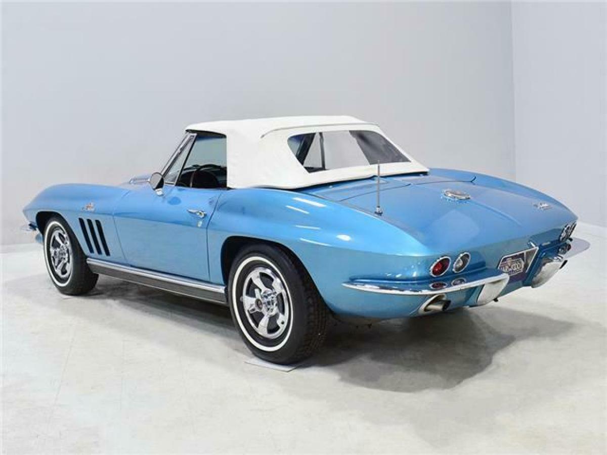 1966 Chevrolet Corvette Convertible - photo 7