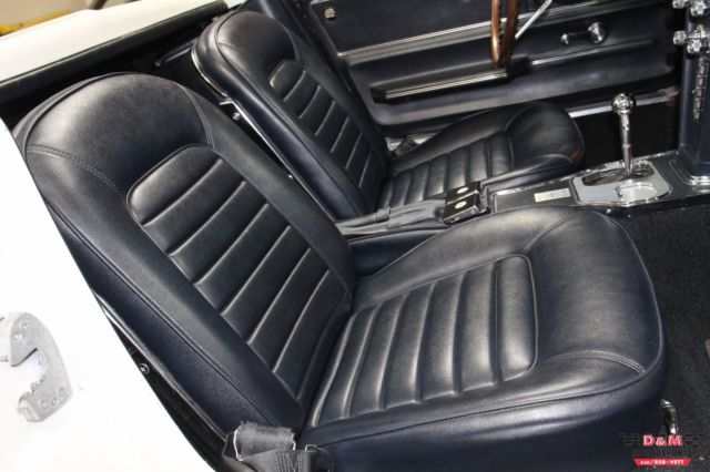 1966 Chevrolet Corvette Convertible - photo 12
