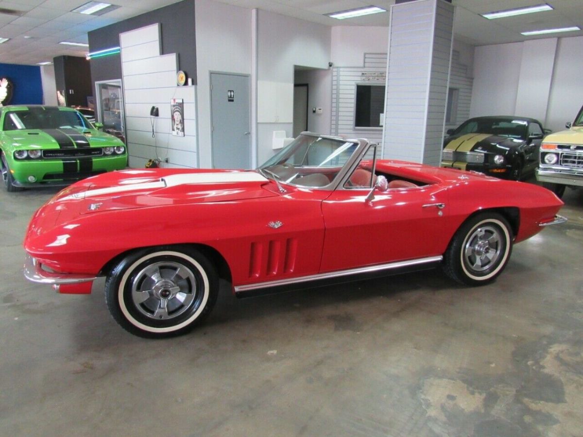 1966 Chevrolet Corvette Convertible - photo 3