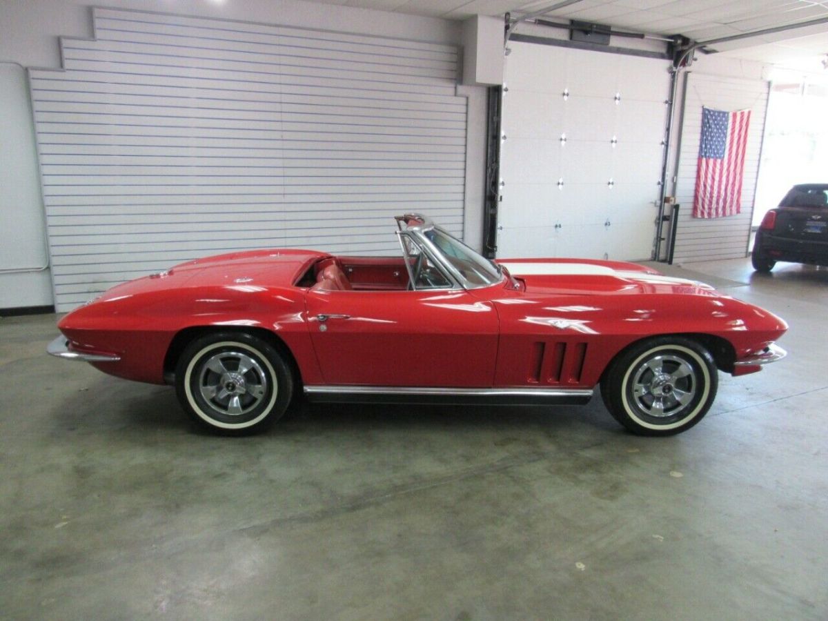 1966 Chevrolet Corvette Convertible - photo 4