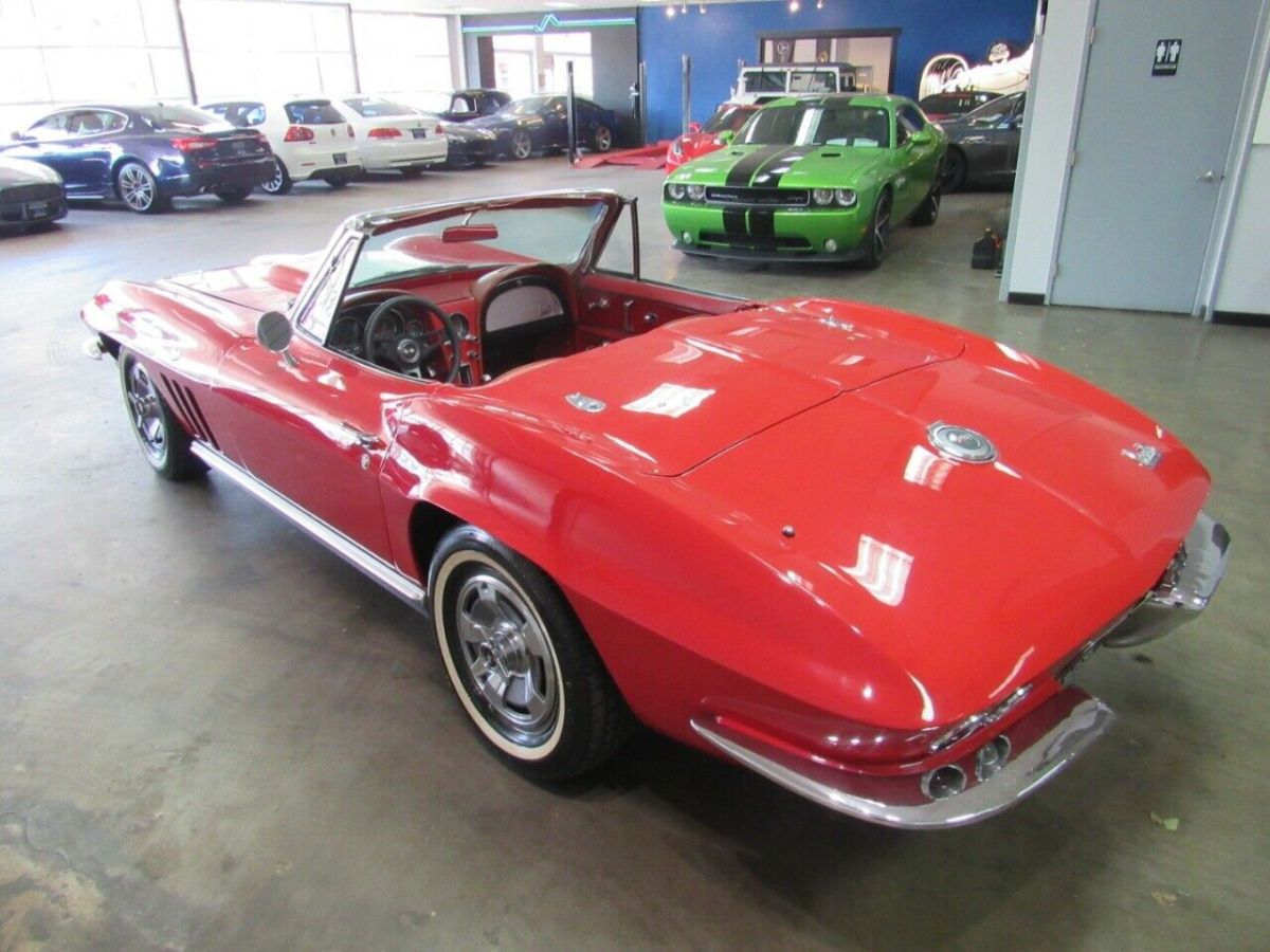 1966 Chevrolet Corvette Convertible - photo 5