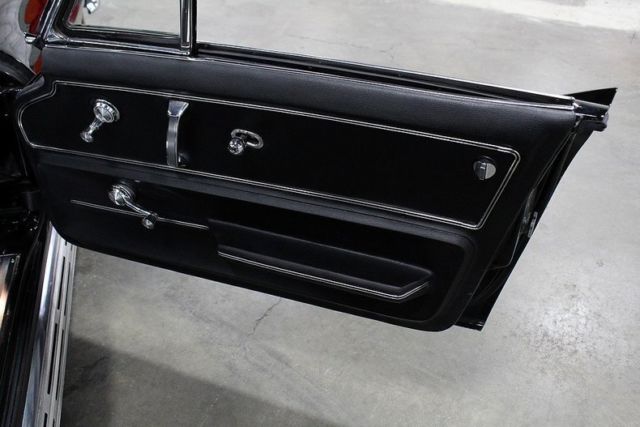 1966 Chevrolet Corvette Convertible - photo 12