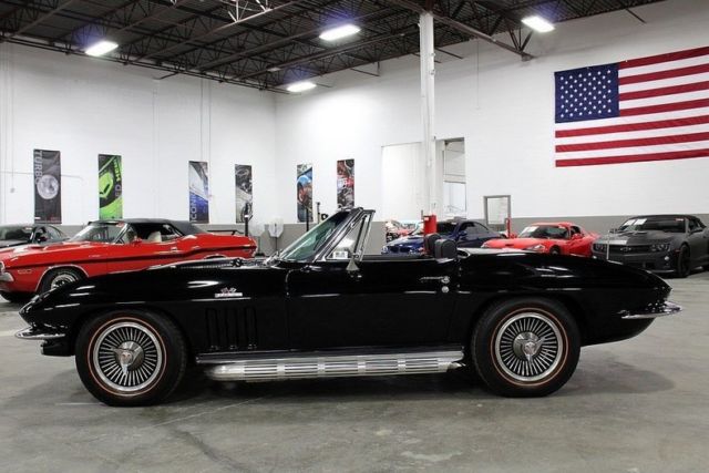 1966 Chevrolet Corvette Convertible - photo 2