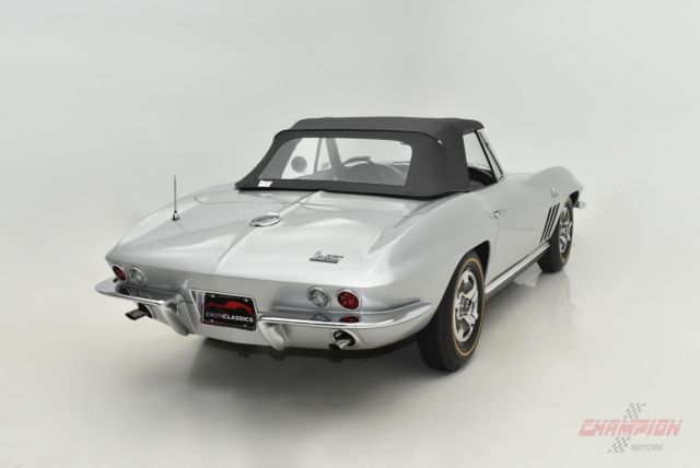 1966 Chevrolet Corvette Convertible - photo 12