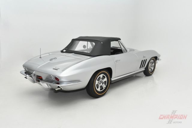 1966 Chevrolet Corvette Convertible - photo 13